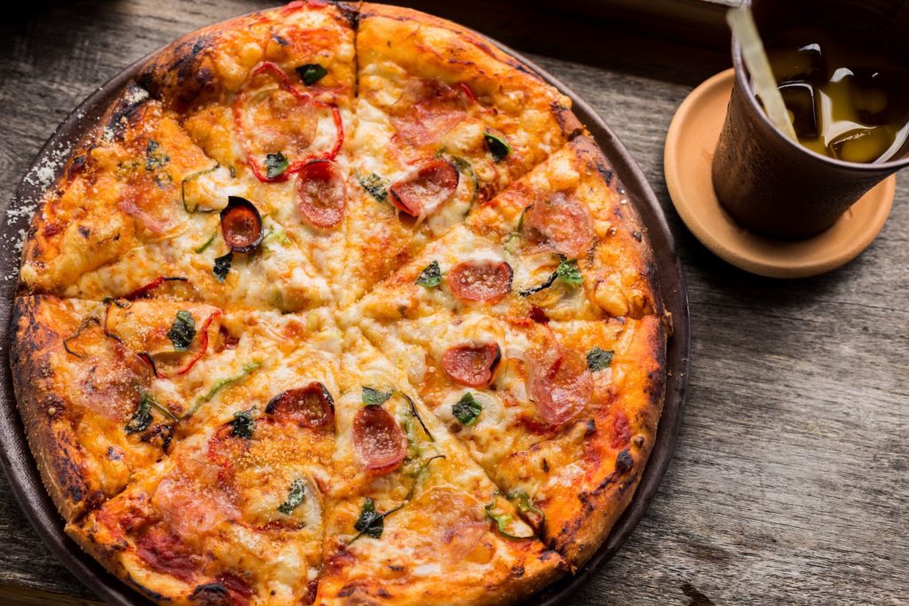 If you’re just starting out in the creative arts, signing up with an extra agency could be your step to an accomplished Hollywood career. Here’s why.